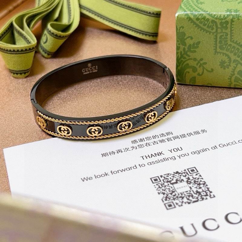 Gucci Bracelet 10yxx42